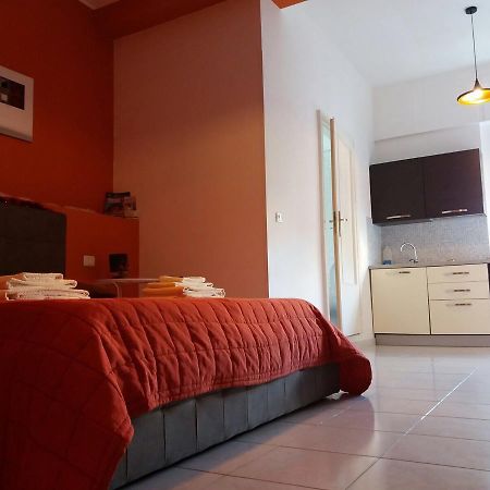 B&B Le Comari Salentine Лече Екстериор снимка