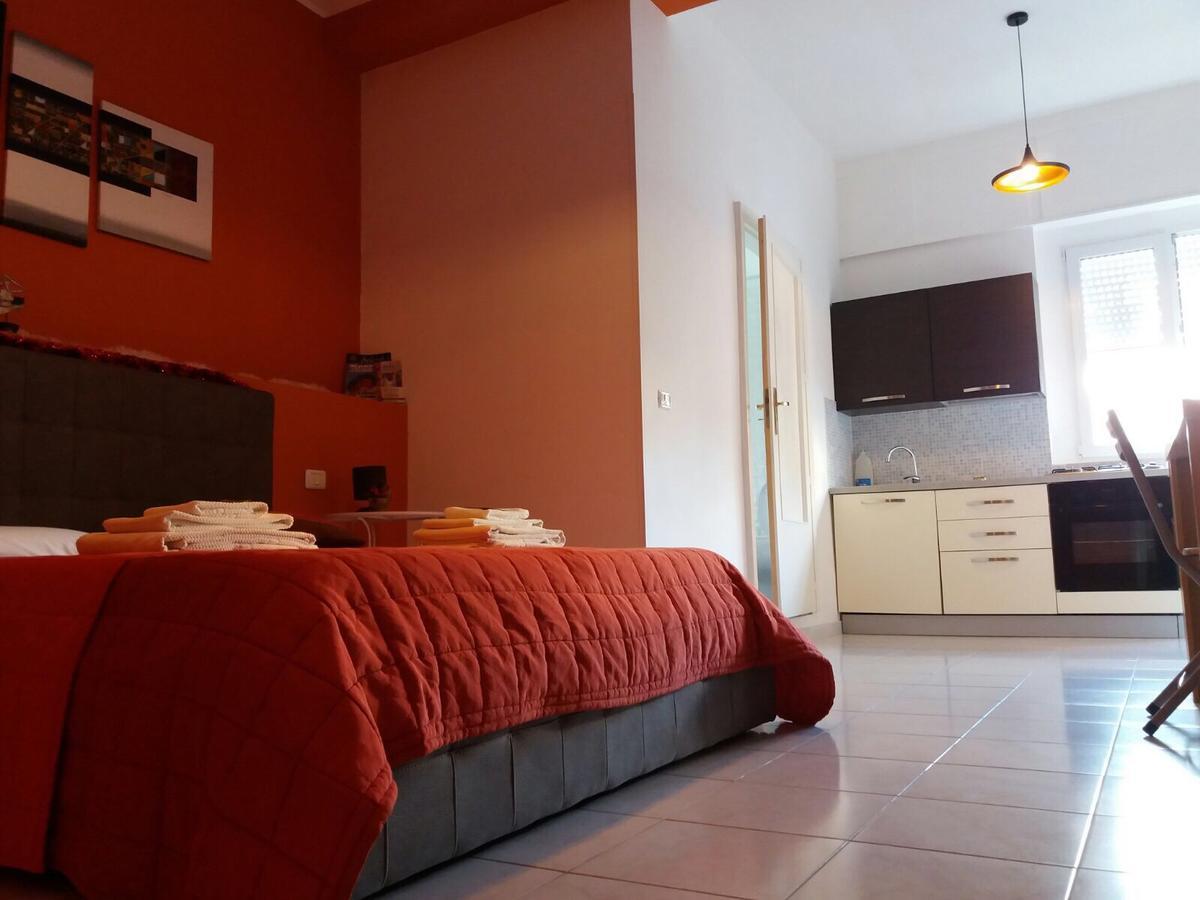 B&B Le Comari Salentine Лече Екстериор снимка